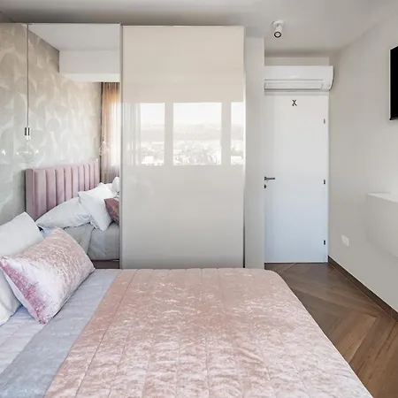 Touch The Sky Appartement Split