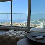 Апартаменты Touch The Sky *